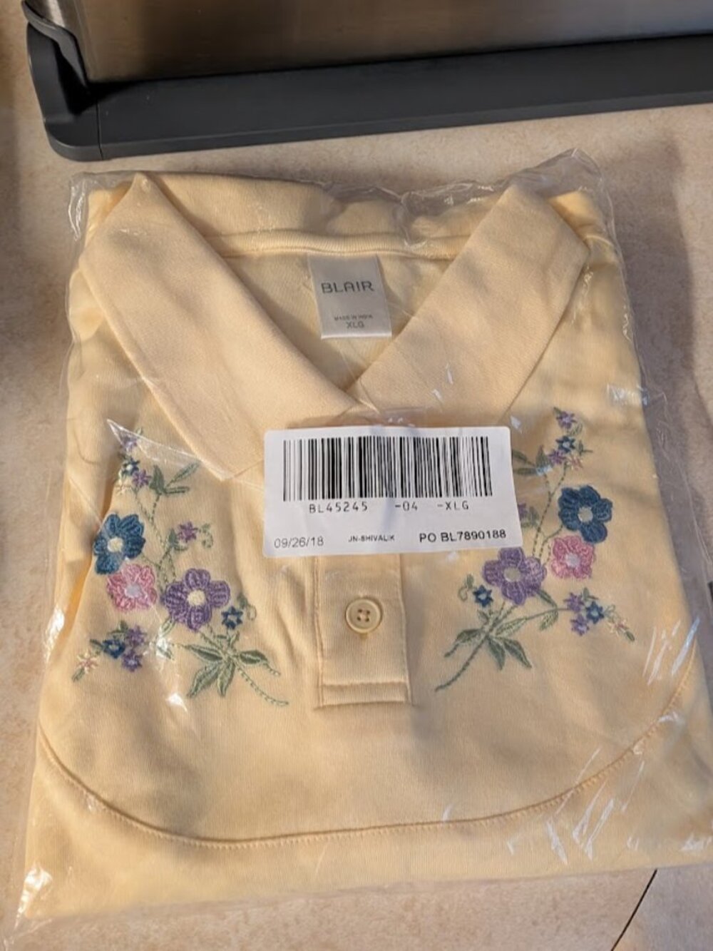 NWT Blair Women's XL Daffodil Colored Flower Embroidery Polo Shirt